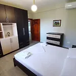 Apartment Leatis *