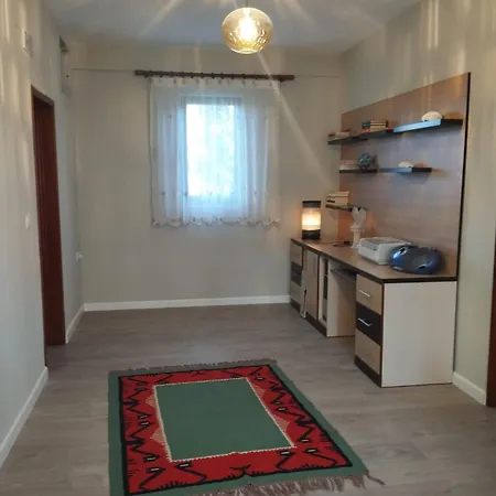 Leatis Apartment