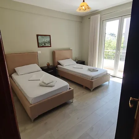 Apartament Leatis